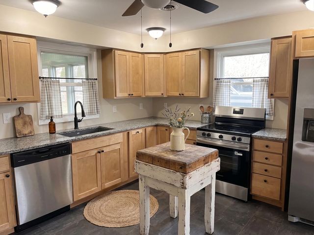 8 Belmont Ave Extension, Rutland City, VT 05701