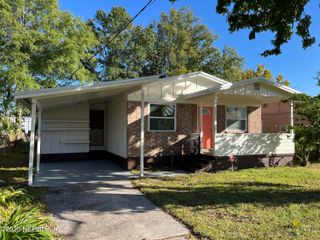 737 MINNIE Street, Jacksonville, FL 32204