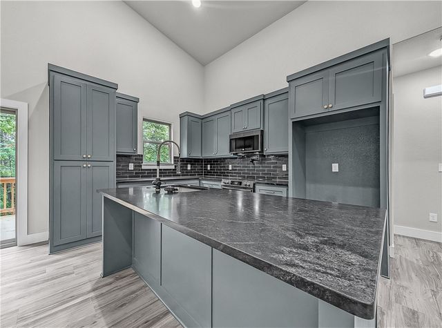 4 Ely Lane, Bella Vista, AR 72714