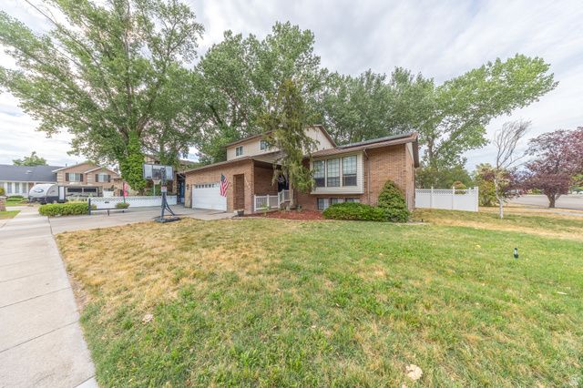 4223 S 600 W, Riverdale, UT 84405