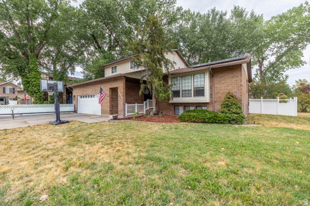 4223 S 600 W, Riverdale, UT 84405