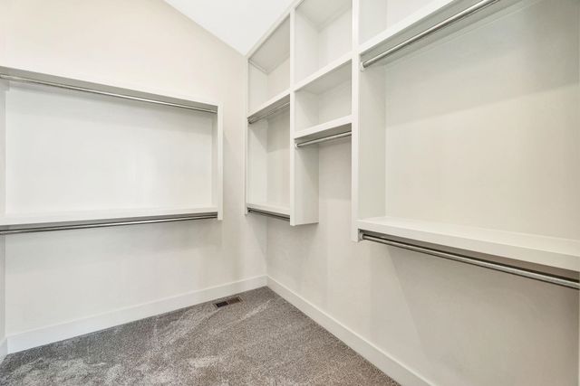 1213 W Lakeway Ct, Andover, KS 67002