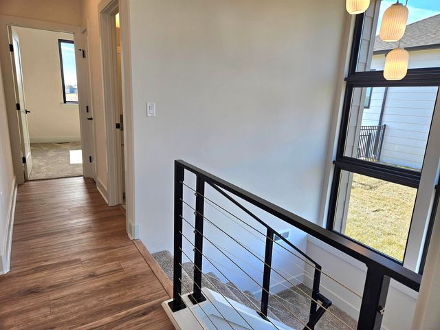 1213 W Lakeway Ct, Andover, KS 67002