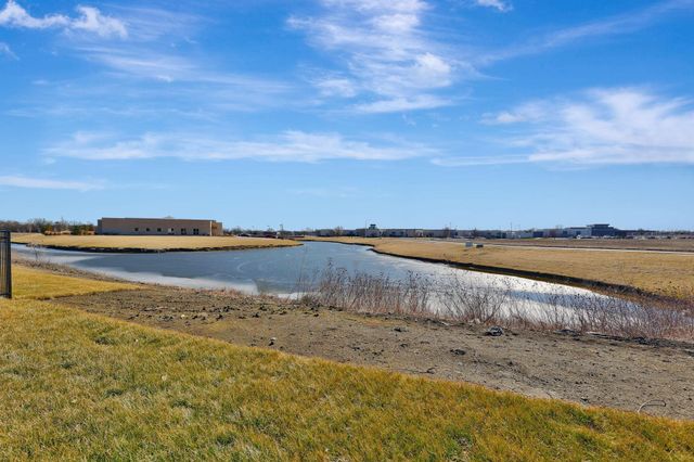 1213 W Lakeway Ct, Andover, KS 67002