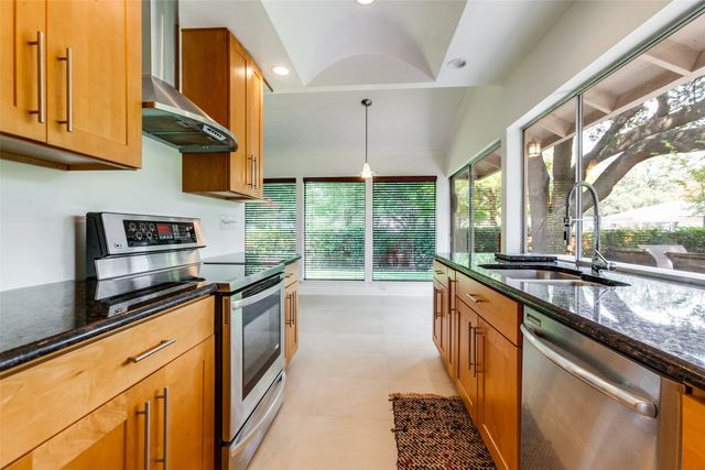 15731 Overmead Circle, Dallas, TX 75248