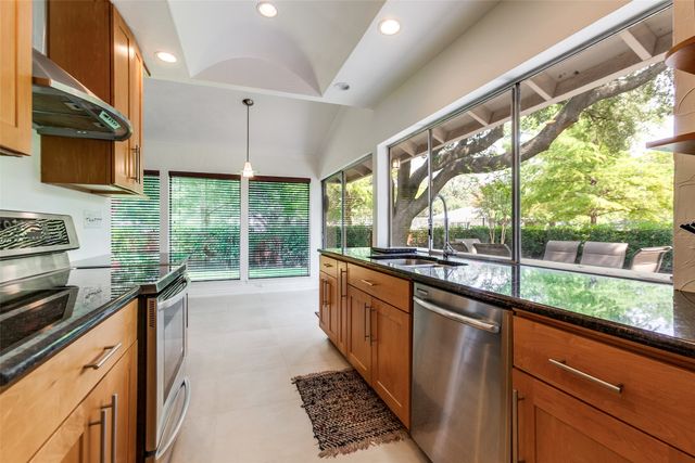 15731 Overmead Circle, Dallas, TX 75248