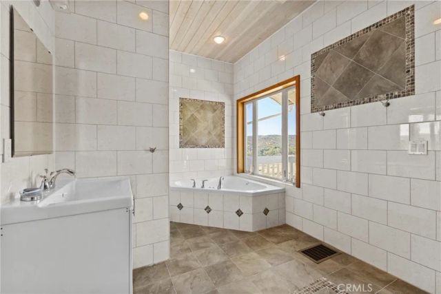 39195 Leathers, Aguanga, CA 92536