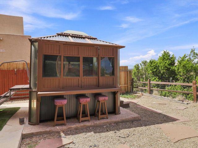 4708 Contenta Ridge, Santa Fe, NM 87507
