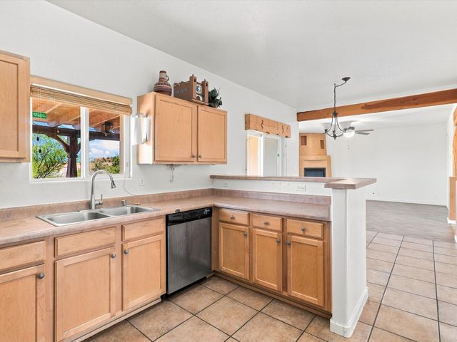 4708 Contenta Ridge, Santa Fe, NM 87507