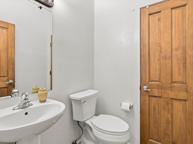 4708 Contenta Ridge, Santa Fe, NM 87507