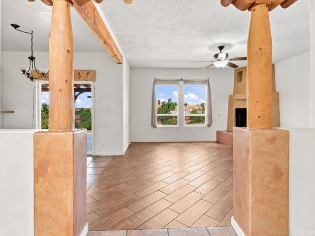 4708 Contenta Ridge, Santa Fe, NM 87507