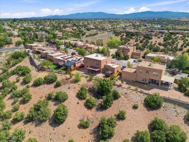 4708 Contenta Ridge, Santa Fe, NM 87507