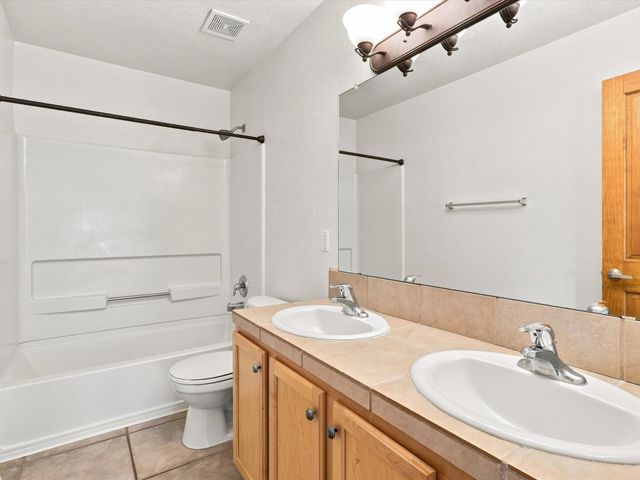 4708 Contenta Ridge, Santa Fe, NM 87507