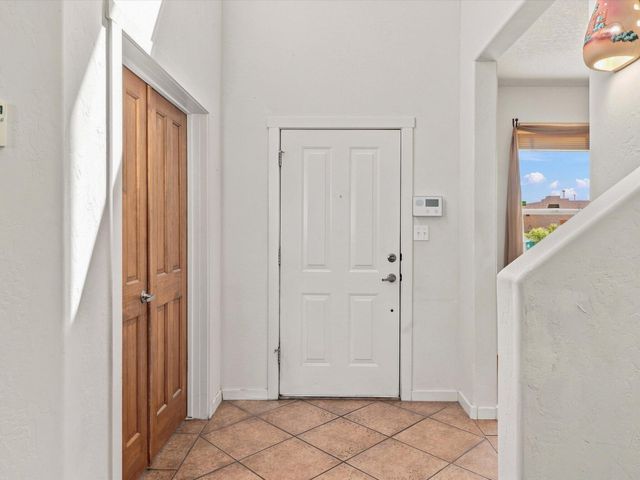 4708 Contenta Ridge, Santa Fe, NM 87507