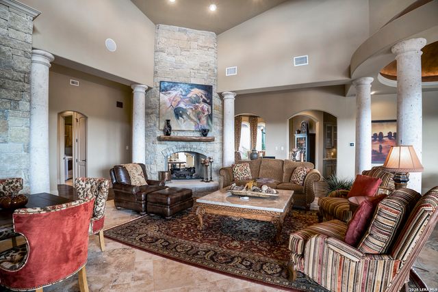 227 Augusta, Boerne, TX 78006