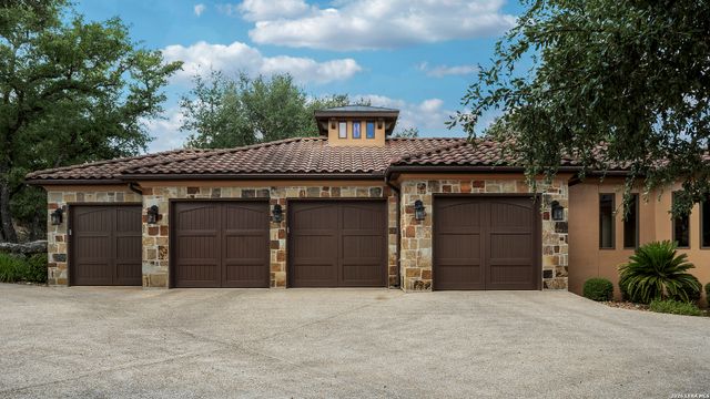 227 Augusta, Boerne, TX 78006