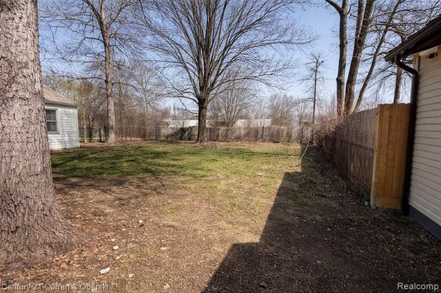 6348 Vaughan Street, Detroit, MI 48228