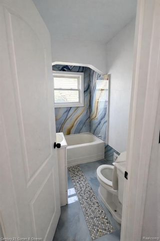 6348 Vaughan Street, Detroit, MI 48228