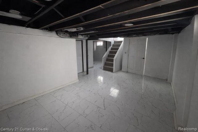 6348 Vaughan Street, Detroit, MI 48228