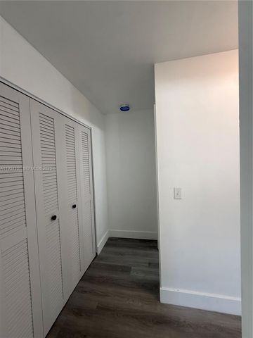 1055 NW 34th Ave 1055, Miami, FL 33125