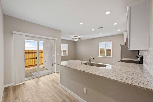 2530 Bog St, Lincoln, CA 95648
