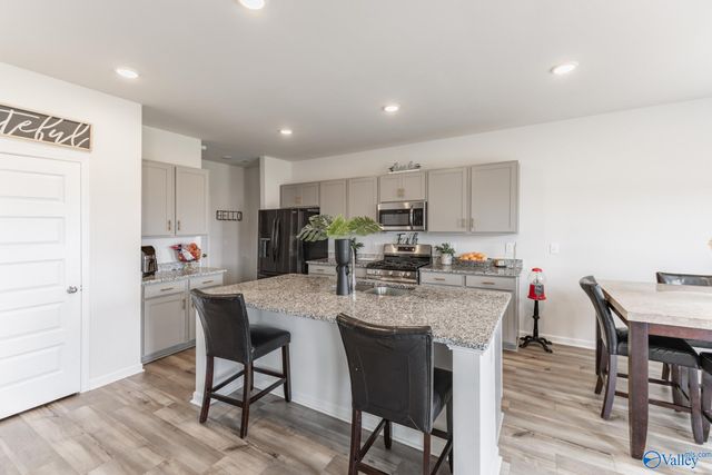 167 Story Ray Drive, New Market, AL 35761