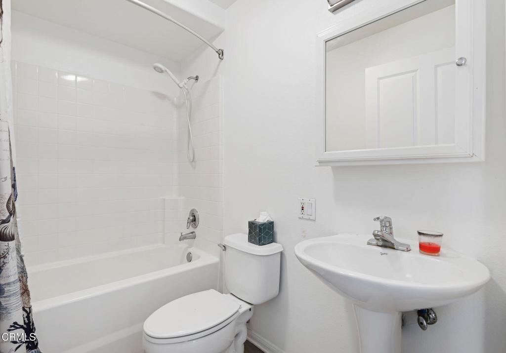 Image 16 of property listing at 436 Poli Street 301, Ventura, CA 93001