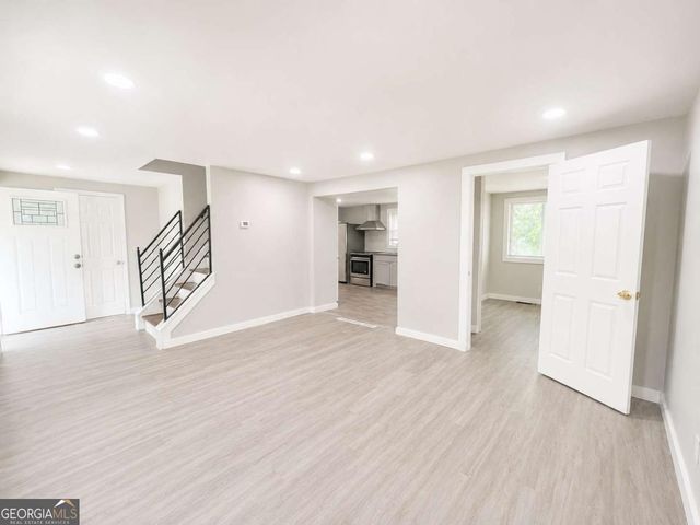 4303 Village Square Lane, Stone Mountain, GA 30083