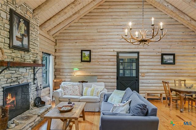 707 Deer Lake Road, Wimberley, TX 78676