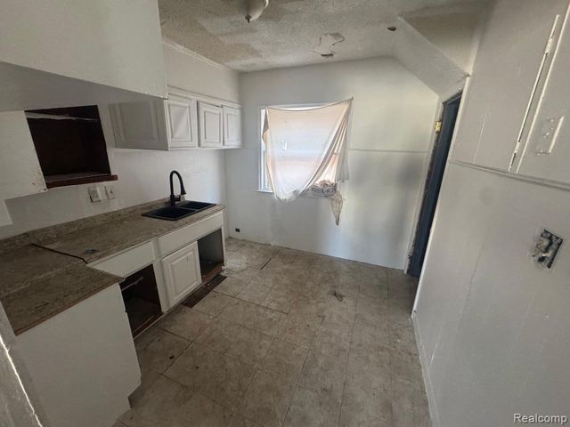 14002 Mark Twain Street, Detroit, MI 48227