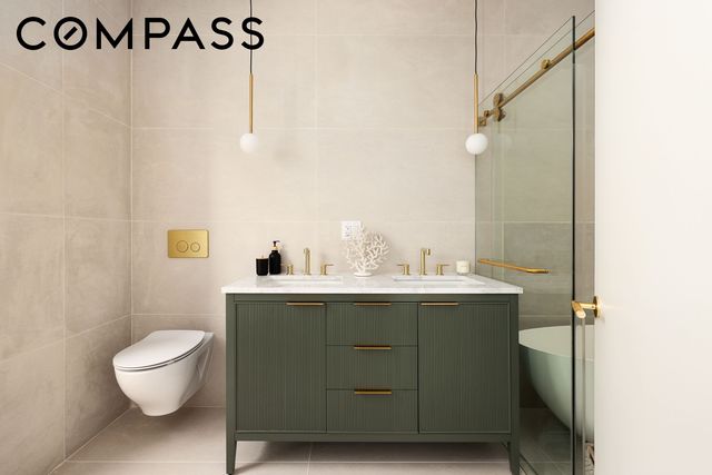 125 Schaefer Street, New York City, NY 11207