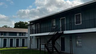 427 Hollyvale Drive 23, Houston, TX 77060