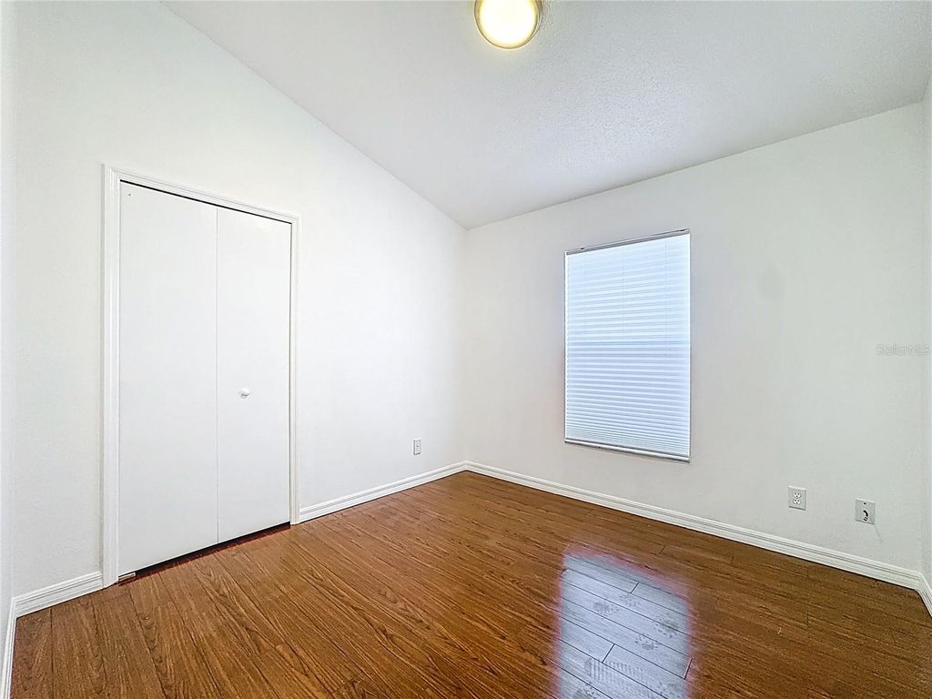 Image 19 of property listing at 9660 HOLLYHILL DRIVE, Orlando, FL 32824