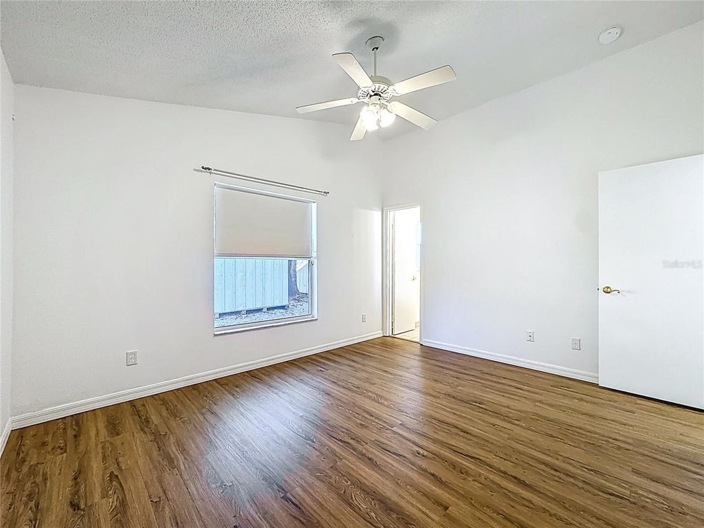 Image 29 of property listing at 9660 HOLLYHILL DRIVE, Orlando, FL 32824