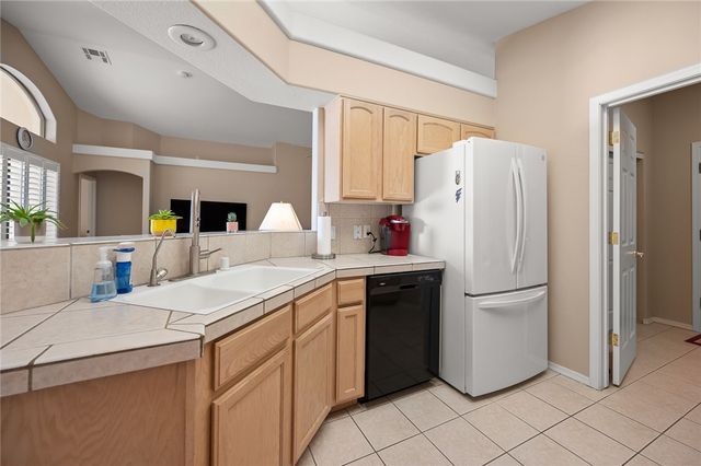 2264 Mountainside Drive, Bullhead City, AZ 86442