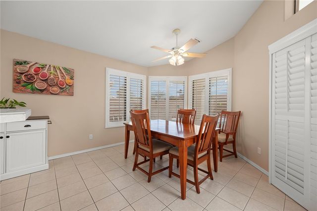 2264 Mountainside Drive, Bullhead City, AZ 86442