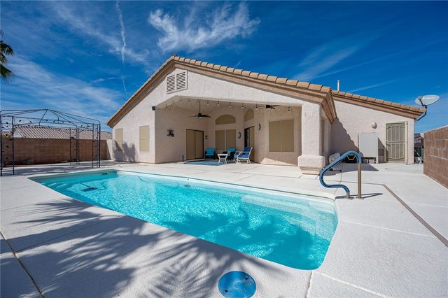 2264 Mountainside Drive, Bullhead City, AZ 86442