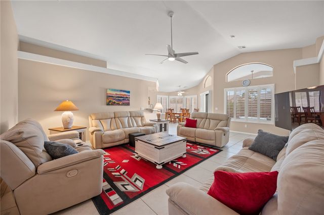 2264 Mountainside Drive, Bullhead City, AZ 86442