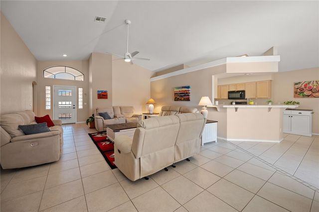 2264 Mountainside Drive, Bullhead City, AZ 86442