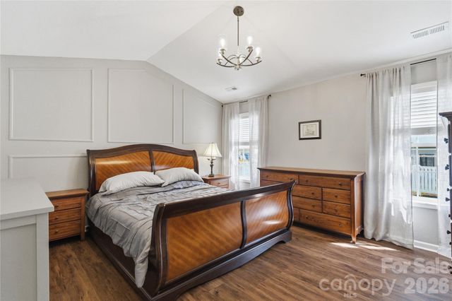 7712 Grapetree Court, Charlotte, NC 28215