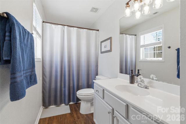 7712 Grapetree Court, Charlotte, NC 28215