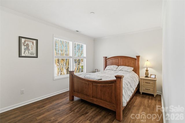 7712 Grapetree Court, Charlotte, NC 28215