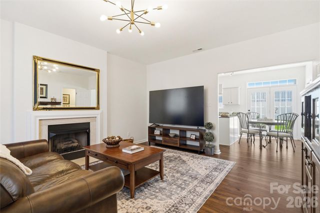 7712 Grapetree Court, Charlotte, NC 28215