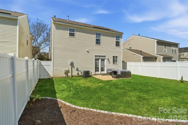 7712 Grapetree Court, Charlotte, NC 28215