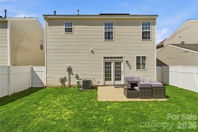 7712 Grapetree Court, Charlotte, NC 28215