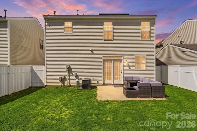 7712 Grapetree Court, Charlotte, NC 28215