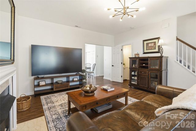 7712 Grapetree Court, Charlotte, NC 28215