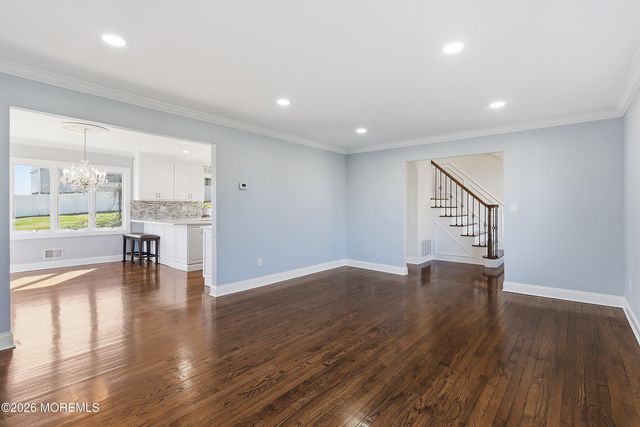 14 Koosman Drive, Leonardo, NJ 07737