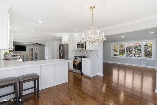 14 Koosman Drive, Leonardo, NJ 07737