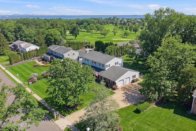 14 Koosman Drive, Leonardo, NJ 07737